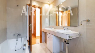 Flat at Berio Pasealekua, 76 photo 33