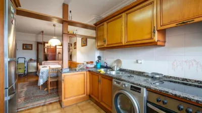 Piso en venta en Calle Garat Txomin Hiribidea, Número 1, Txurdinaga (Distrito Otxarkoaga-Txurdinaga. Bilbao) de 370.000 €