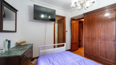 Piso en venta en Calle Garat Txomin Hiribidea, Número 1, Txurdinaga (Distrito Otxarkoaga-Txurdinaga. Bilbao) de 370.000 €
