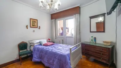 Piso en venta en Calle Garat Txomin Hiribidea, Número 1, Txurdinaga (Distrito Otxarkoaga-Txurdinaga. Bilbao) de 370.000 €