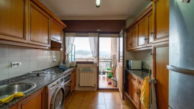 Piso en venta en Calle Garat Txomin Hiribidea, Número 1, Txurdinaga (Distrito Otxarkoaga-Txurdinaga. Bilbao) de 370.000 €