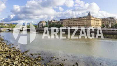 Piso en venta en Ramón María Lili Pasealekua, 3, Gros (San Sebastián - Donostia) de 2.375.000 €