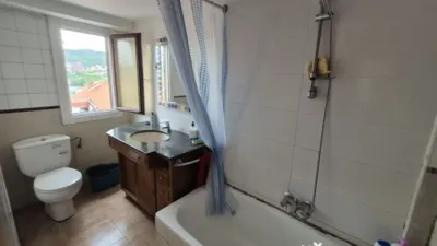 Piso en venta en Calle de las Cortes, Zabala (Distrito Ibaiondo. Bilbao) de 150.000 €