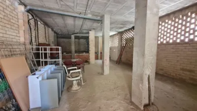 Local comercial en venta en Calle de la Fuente Canónigos, 11, Griselas-Gardachales (Tudela) de 150.000 €