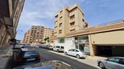 Local comercial en venta en Calle de la Fuente Canónigos, 11, Griselas-Gardachales (Tudela) de 150.000 €