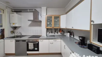 Piso en venta en Calle de Ronda, Casco Viejo - Zazpi Kaleak (Distrito Ibaiondo. Bilbao) de 348.000 €