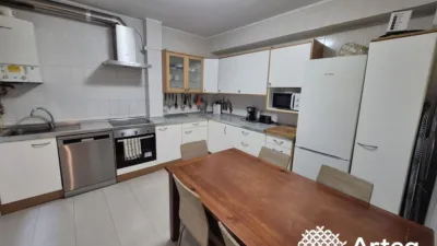 Piso en venta en Calle de Ronda, Casco Viejo - Zazpi Kaleak (Distrito Ibaiondo. Bilbao) de 348.000 €
