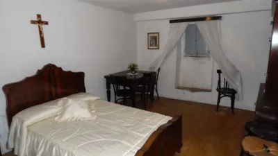 Casa en venta en Criales de Losa, Medina de Pomar de 65.000 €