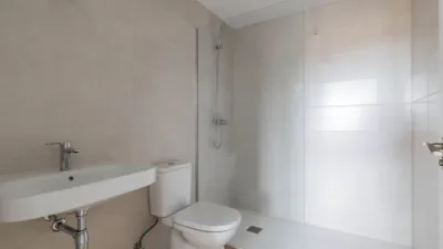 Piso en venta en Calle Lastaola Postetxearen Kalea, Behobia-Artia (Irun) de 362.000 €