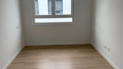 Piso en venta en Calle Lastaola Postetxearen Kalea, Behobia-Artia (Irun) de 362.000 €
