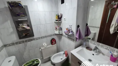 Piso en venta en Calle de Juan Carlos de Gortazar, Miribilla (Distrito Ibaiondo. Bilbao) de 483.000 €