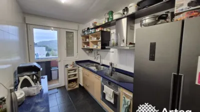 Piso en venta en Calle de Juan Carlos de Gortazar, Miribilla (Distrito Ibaiondo. Bilbao) de 483.000 €