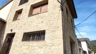 House Located Next to the Town Square and Town Hall photo 5