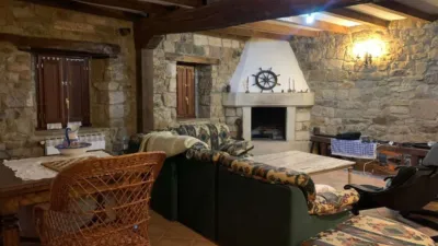 House in Casas, in a strategic rural setting in La Merindad de Valdeporres--View Private Data photo 10