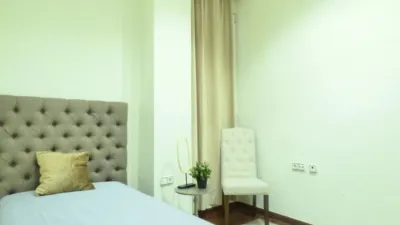 Apartment on Calle de Gerona photo 27