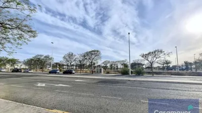 Terreno en venta en Calle Nicolas de Bussi - Vista 2