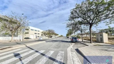 Terreno en venta en Calle Nicolas de Bussi - Vista 3