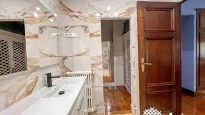 Apartment on Campo Volantín Walk photo 5