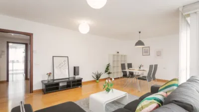 Apartment on Irunlarrea Street photo 2