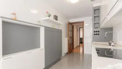 Apartment on Irunlarrea Street photo 8