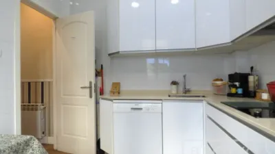 Casa adosada en venta en Santiago Etxaldea, cerca de Entrambasaguas Estrata, Basurtu (Distrito Basurtu-Zorrotza. Bilbao) de 517.000 €