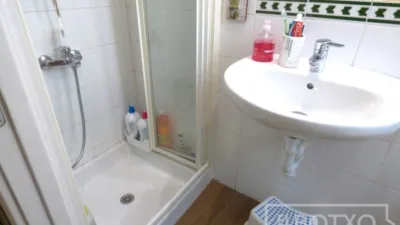 Casa adosada en venta en Santiago Etxaldea, cerca de Entrambasaguas Estrata, Basurtu (Distrito Basurtu-Zorrotza. Bilbao) de 517.000 €