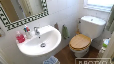 Casa adosada en venta en Santiago Etxaldea, cerca de Entrambasaguas Estrata, Basurtu (Distrito Basurtu-Zorrotza. Bilbao) de 517.000 €