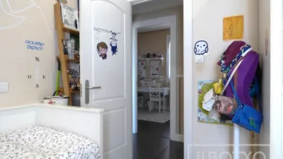 Casa adosada en venta en Santiago Etxaldea, cerca de Entrambasaguas Estrata, Basurtu (Distrito Basurtu-Zorrotza. Bilbao) de 517.000 €