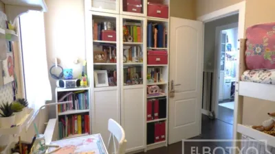 Casa adosada en venta en Santiago Etxaldea, cerca de Entrambasaguas Estrata, Basurtu (Distrito Basurtu-Zorrotza. Bilbao) de 517.000 €