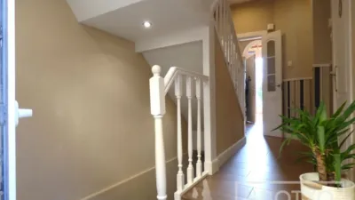 Casa adosada en venta en Santiago Etxaldea, cerca de Entrambasaguas Estrata, Basurtu (Distrito Basurtu-Zorrotza. Bilbao) de 517.000 €