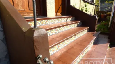 Casa adosada en venta en Santiago Etxaldea, cerca de Entrambasaguas Estrata, Basurtu (Distrito Basurtu-Zorrotza. Bilbao) de 517.000 €