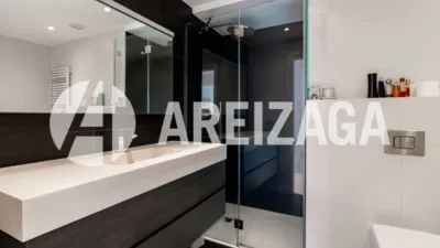 Piso en venta en Plaza de Bentaberri, Antiguo Ondarreta (San Sebastián - Donostia) de 1.850.000 €