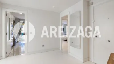Piso en venta en Plaza de Bentaberri, Antiguo Ondarreta (San Sebastián - Donostia) de 1.850.000 €