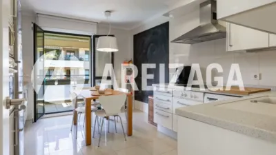 Piso en venta en Plaza de Bentaberri, Antiguo Ondarreta (San Sebastián - Donostia) de 1.850.000 €