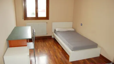 Piso en venta en Calle del Monseñor Estenaga, Arana-El Anglo-Santiago (Vitoria - Gasteiz) de 360.000 €