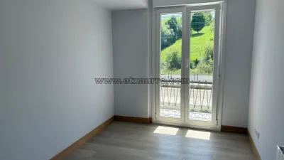 Apartment in Areta photo 9