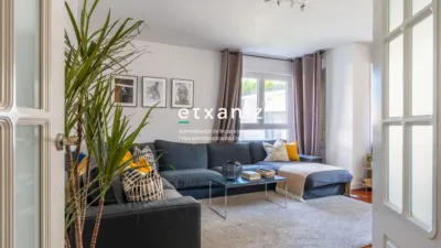 Piso en venta en Berabera Pasealekua, cerca de Goiiko Galtzada Berri Kalea, Aiete-Miramon (San Sebastián - Donostia) de 775.000 €