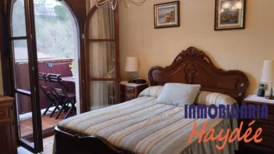 Flat on Calle de Sor Natividad Homedes photo 16