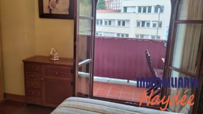 Flat on Calle de Sor Natividad Homedes photo 17