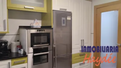 Flat on Calle de Sor Natividad Homedes photo 9