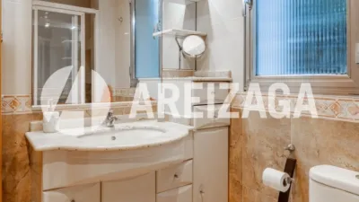 Piso en venta en Paseo de los Olmos, Bidebieta (San Sebastián - Donostia) de 560.000 €