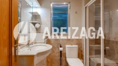 Piso en venta en Paseo de los Olmos, Bidebieta (San Sebastián - Donostia) de 560.000 €