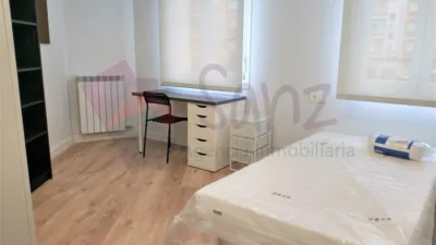 Piso en alquiler en Avenida de España, Centro (Logroño) de 1.700 €<span>/mes</span>