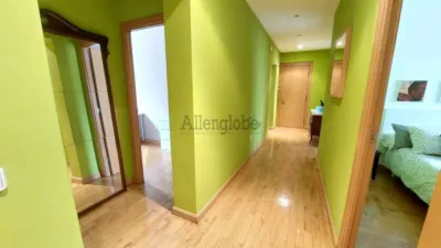Piso en alquiler en Avenida de Torrelavega, cerca de Calle de la Tenderina Alta, Tenderina-Mercadín-Fozaneldi (Oviedo) de 1.200 €<span>/mes</span>