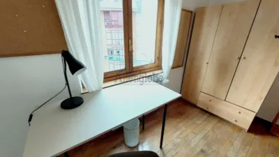 Piso en alquiler en Calle del Sacramento, Centro (Oviedo) de 900 €<span>/mes</span>