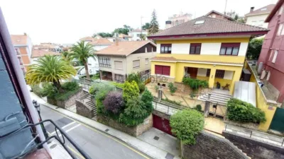Piso en alquiler en Calle del Sacramento, Centro (Oviedo) de 900 €<span>/mes</span>