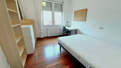 Piso en alquiler en Calle del Sacramento, Centro (Oviedo) de 900 €<span>/mes</span>