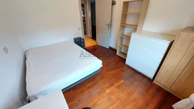 Piso en alquiler en Calle del Sacramento, Centro (Oviedo) de 900 €<span>/mes</span>