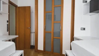 Piso en alquiler en Calle del Palacio, Antiguo Ondarreta (San Sebastián - Donostia) de 1.200 €<span>/mes</span>