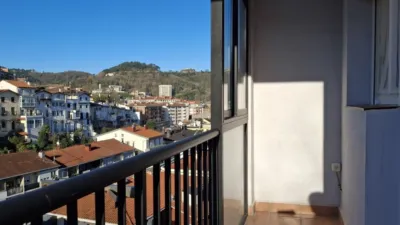 Piso en alquiler en Calle del Palacio, Antiguo Ondarreta (San Sebastián - Donostia) de 1.200 €<span>/mes</span>
